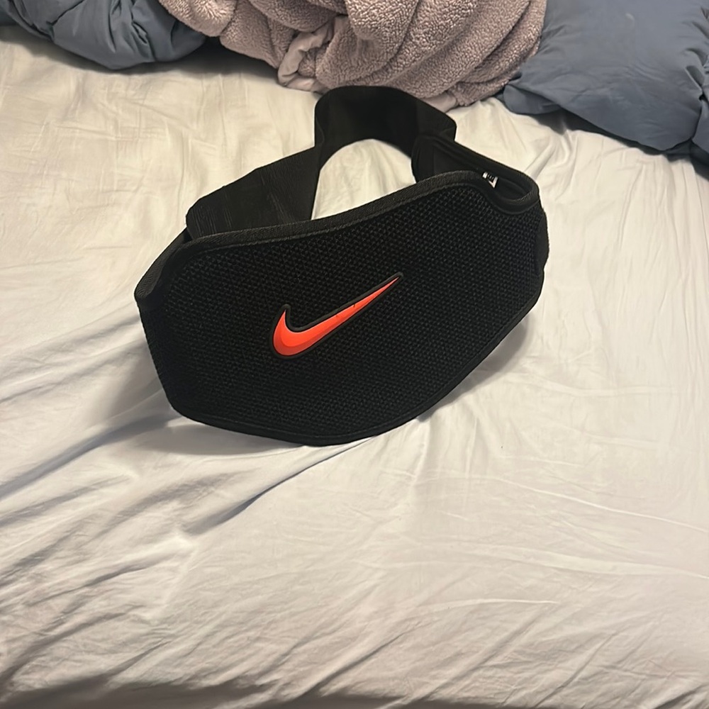 Nike lifting belt